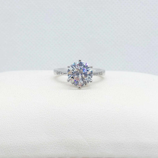 Natural Zircon 3,5ct Ring in Sterling Silver
