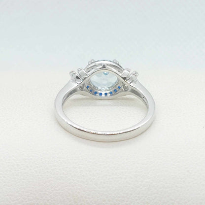 Natural Blue Topaz Ring with 1.5ct Stone in Sterling Silver