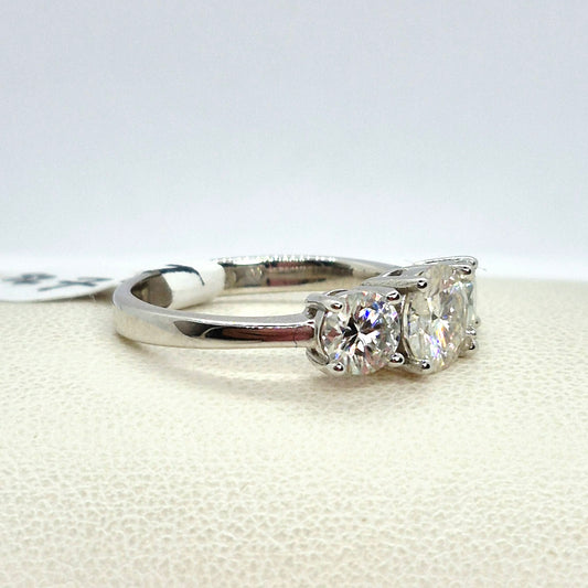 2ct Moissanite Diamond Ring in Sterling Silver