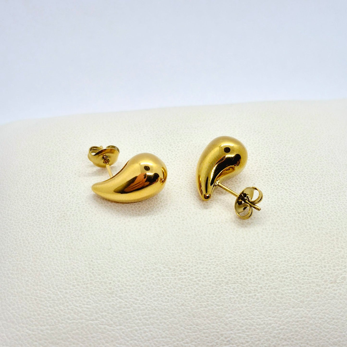 Raindrop Earrings in Gold Plated Stainless Steel