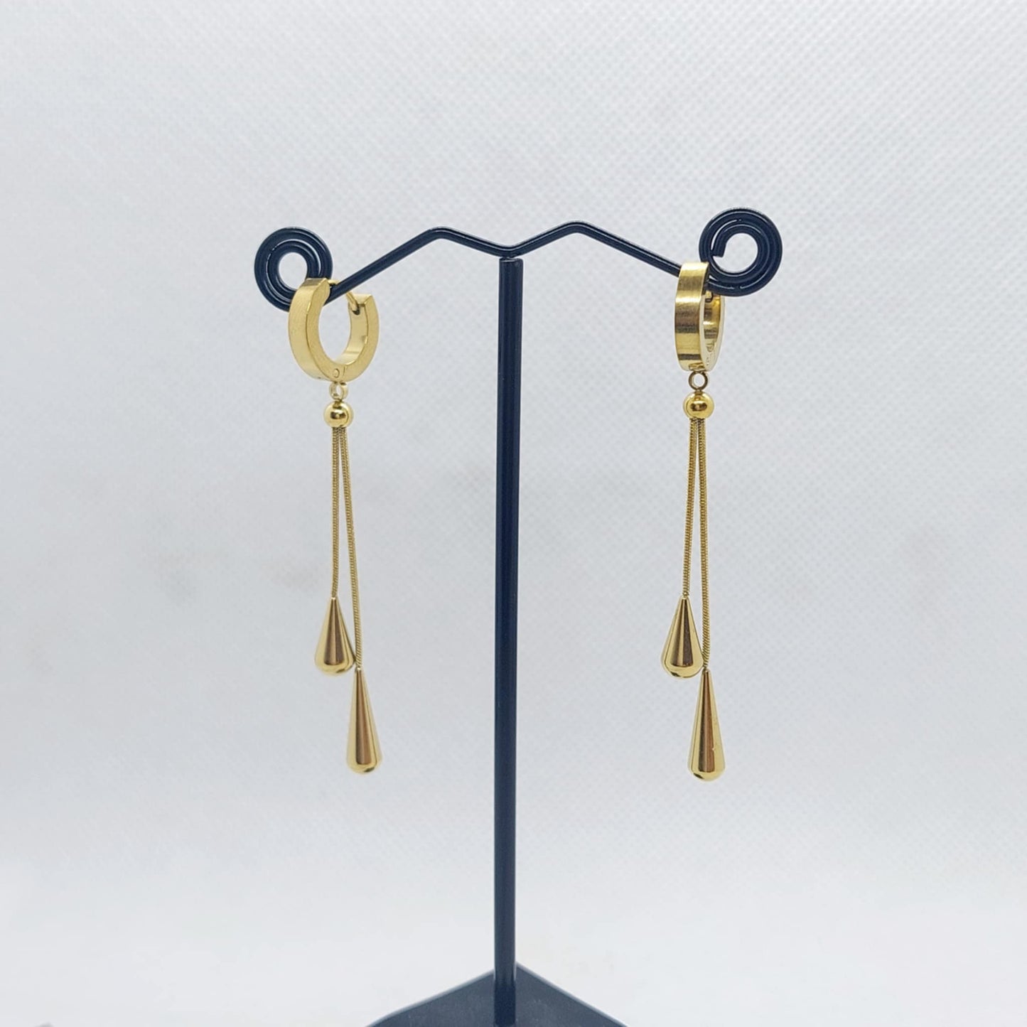 Dangle Raindrop Earrings in Gold Plated Stainless Steel