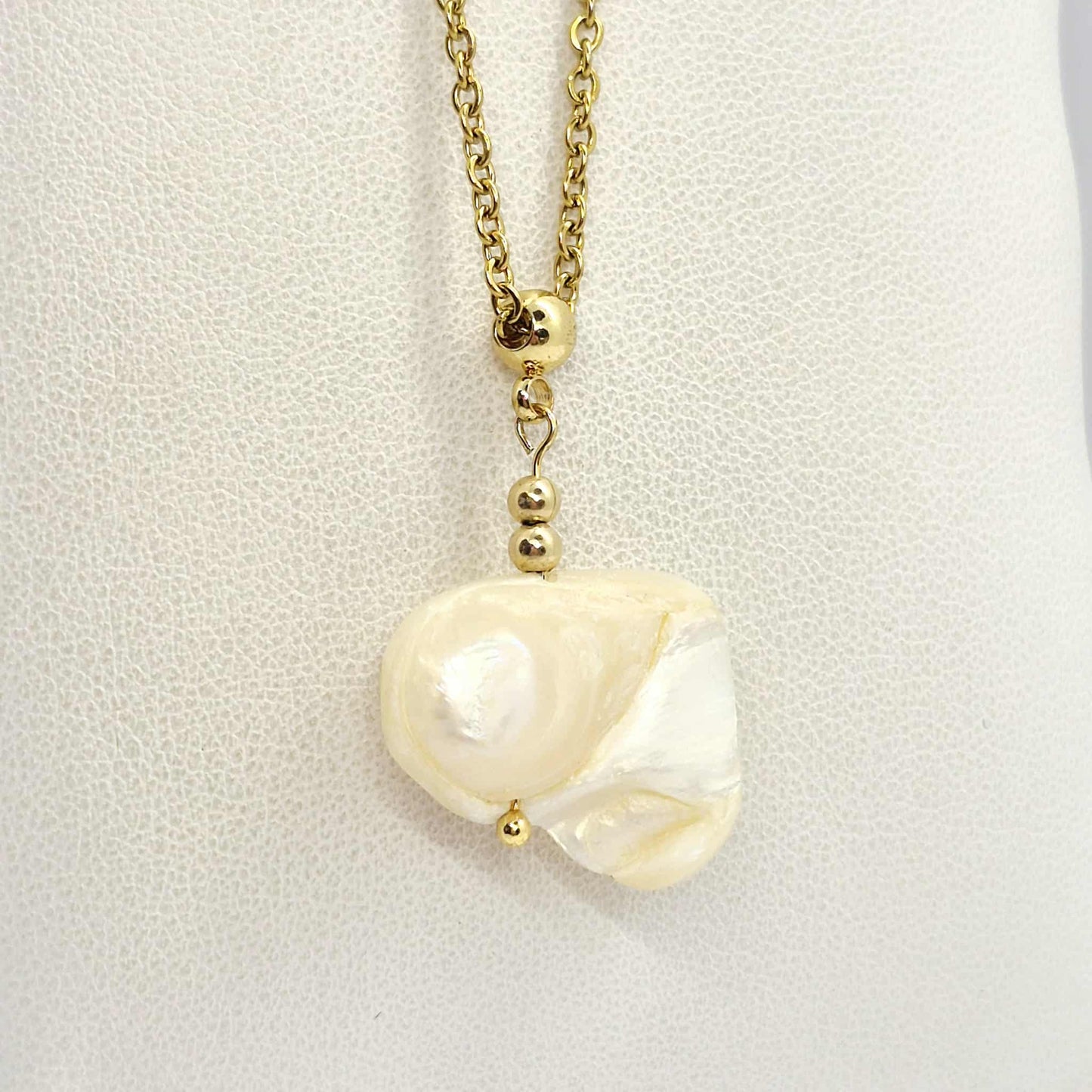 Natural Baroque Pearl Pendant with Stainless Steel Gold Plated Chain Necklace