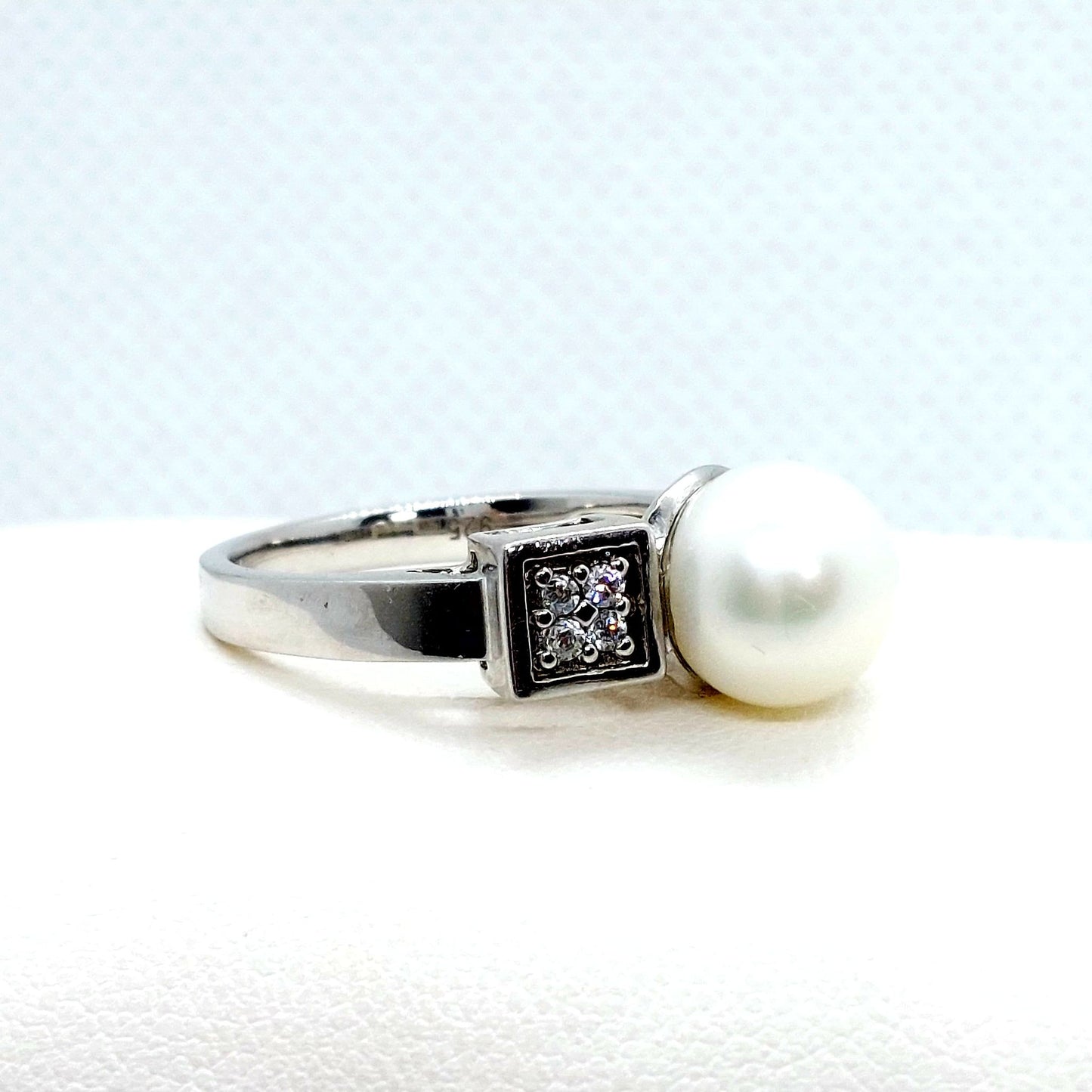 Natural Freshwater Pearl Ring in Sterling Silver