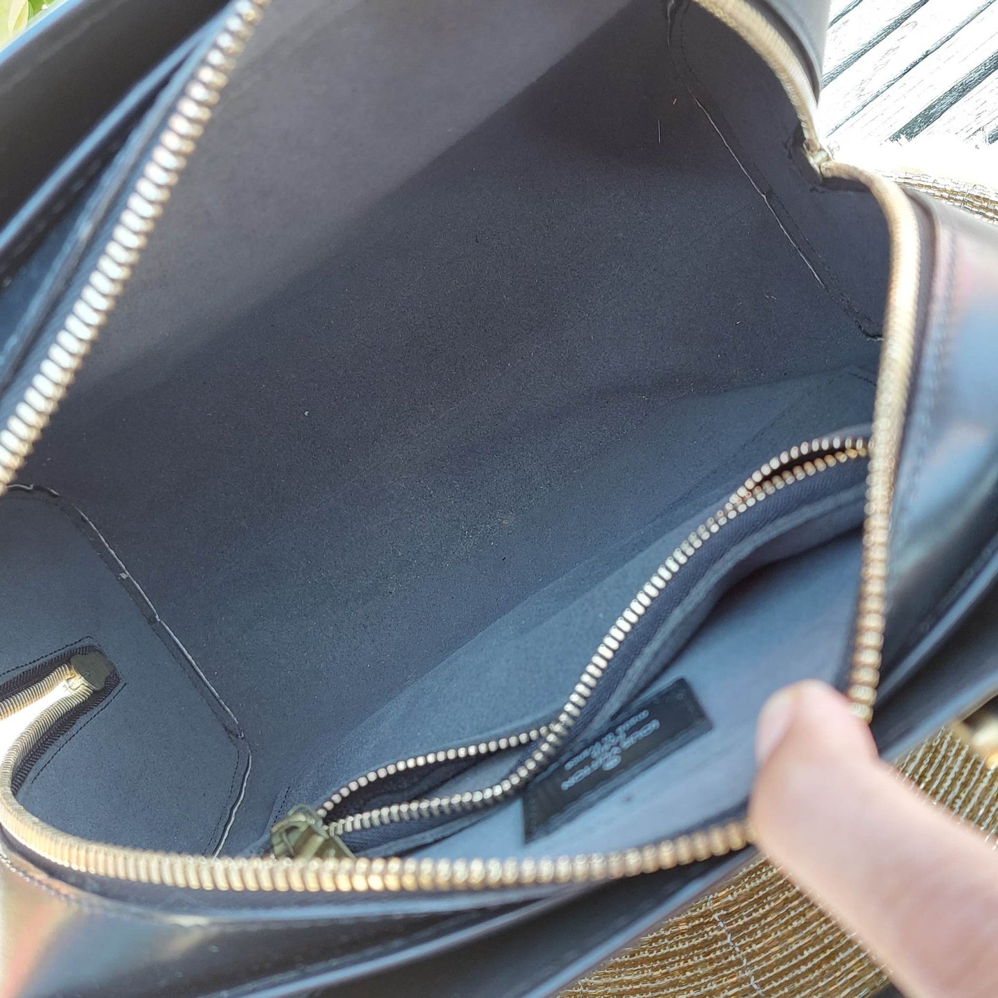 Pre-loved Louis Vuitton Donkerbruine Epi Sablon Handtas