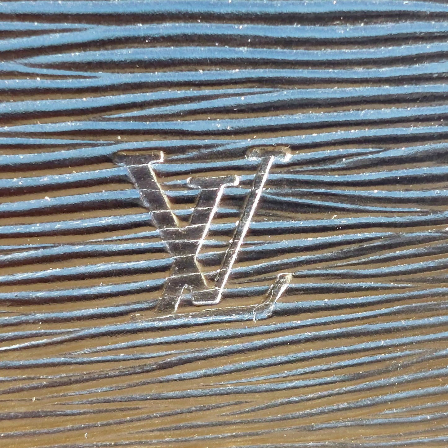 Pre-loved Louis Vuitton Donkerbruine Epi Sablon Handtas